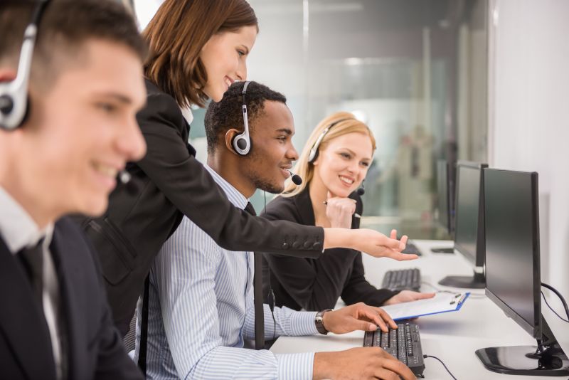 Le centre de contact client omnicanal, pourquoi ? Le centre de contact client omnicanal, pourquoi ?