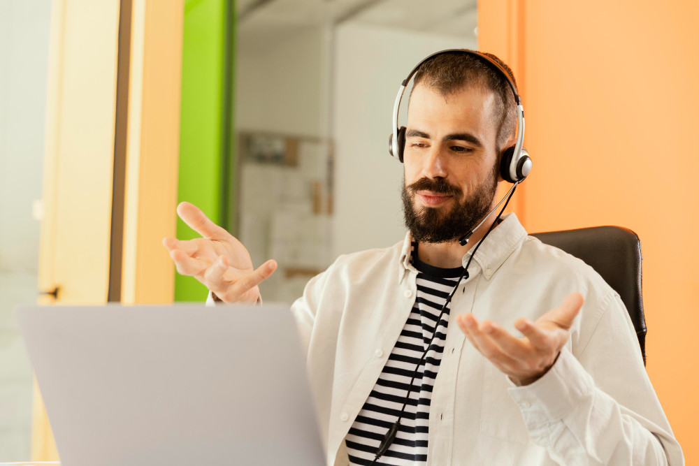 Externalisation support L1/L2 : levier des éditeurs Support SaaS : comment les éditeurs logiciels optimisent leur relation client en externalisant le L1/L2 ?